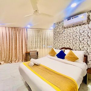 Deluxe Family Suite (High Zone)